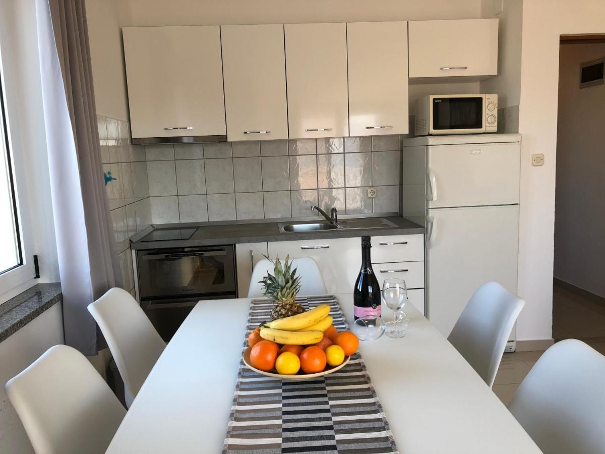Apartments Saric Biograd Na Moru Εξωτερικό φωτογραφία